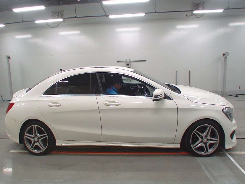 2014 Mercedes Benz CLA-Class 117342[2]