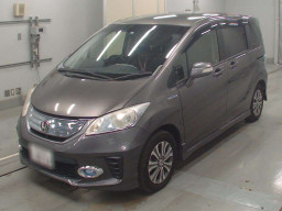 2013 Honda Freed hybrid