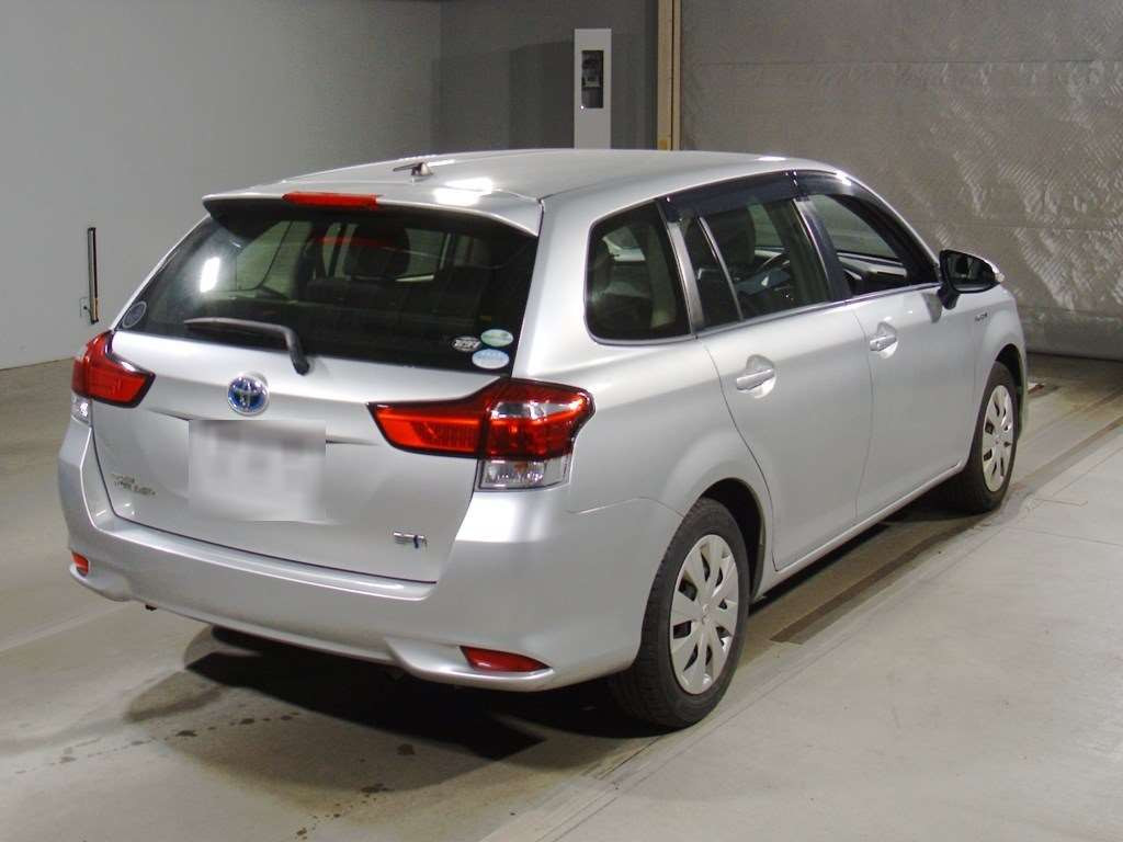 2017 Toyota Corolla Fielder NKE165G[1]