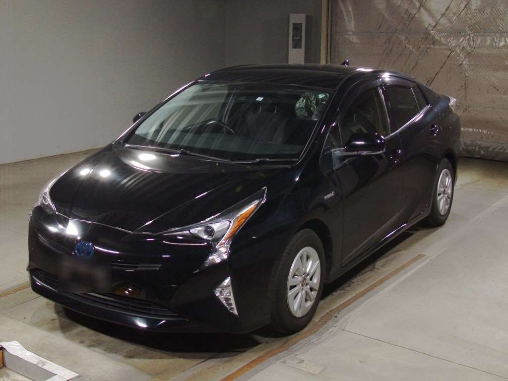 2016 Toyota Prius ZVW55[0]