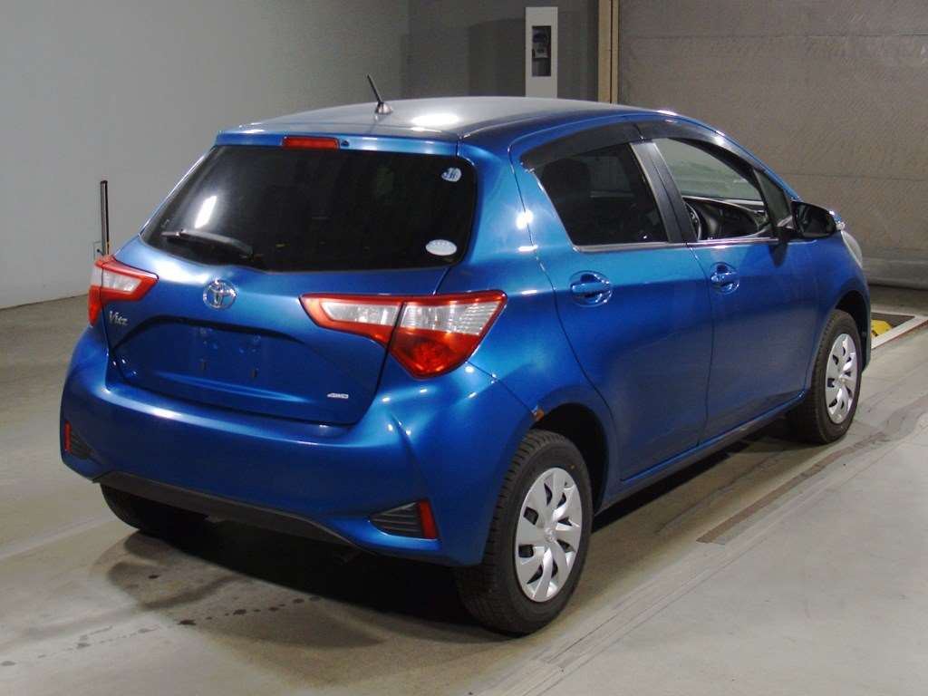 2017 Toyota Vitz NSP135[1]