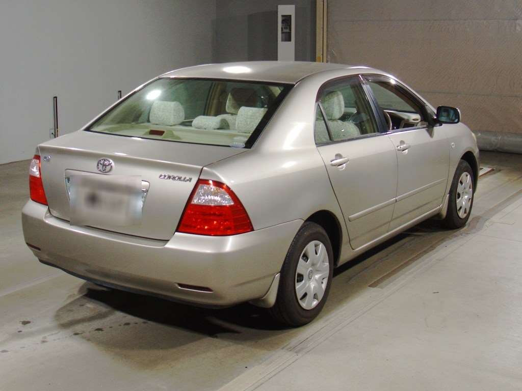 2005 Toyota Corolla Sedan NZE121[1]