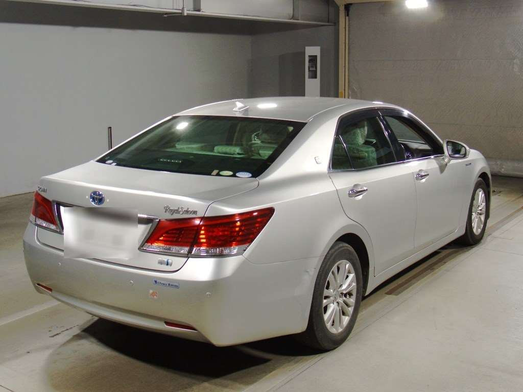 2014 Toyota Crown Hybrid AWS210[1]