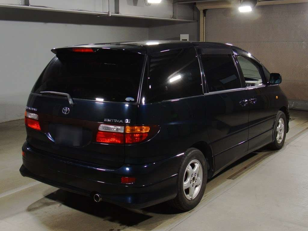 2001 Toyota Estima MCR30W[1]