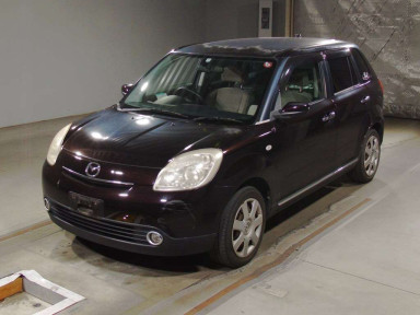 2005 Mazda Verisa