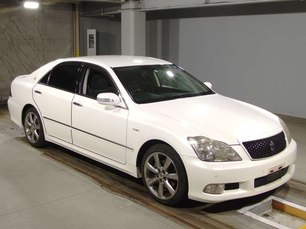 2007 Toyota Crown GRS180[2]