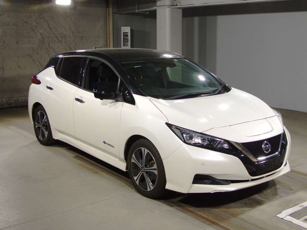 2019 Nissan Leaf ZE1[2]