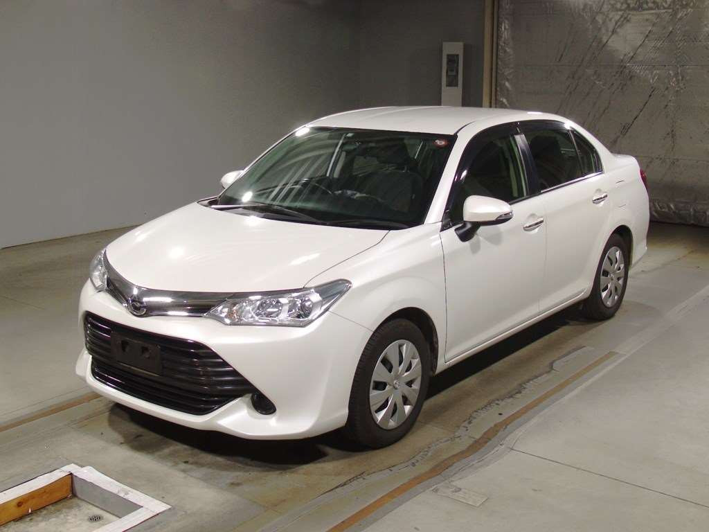 2015 Toyota Corolla Axio NRE161[0]