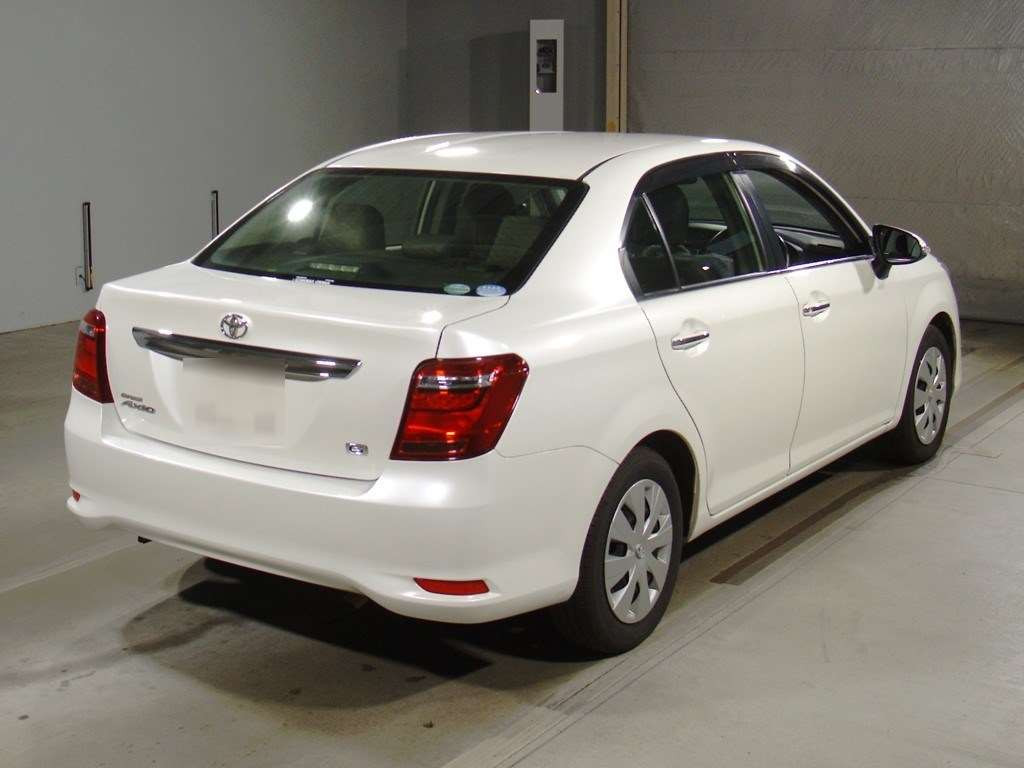 2015 Toyota Corolla Axio NRE161[1]