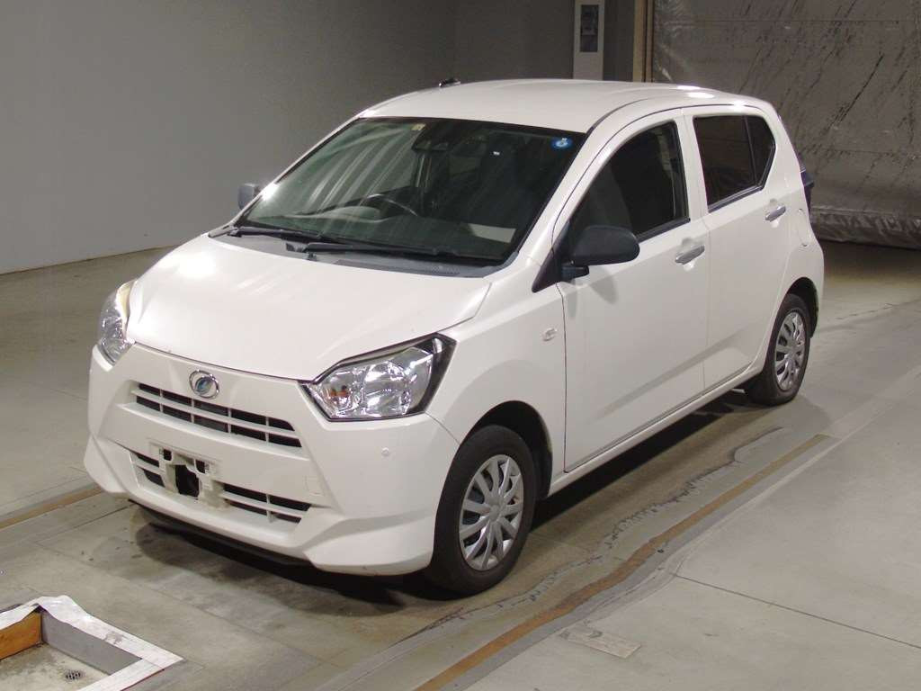 2017 Daihatsu Mira es LA350S[0]