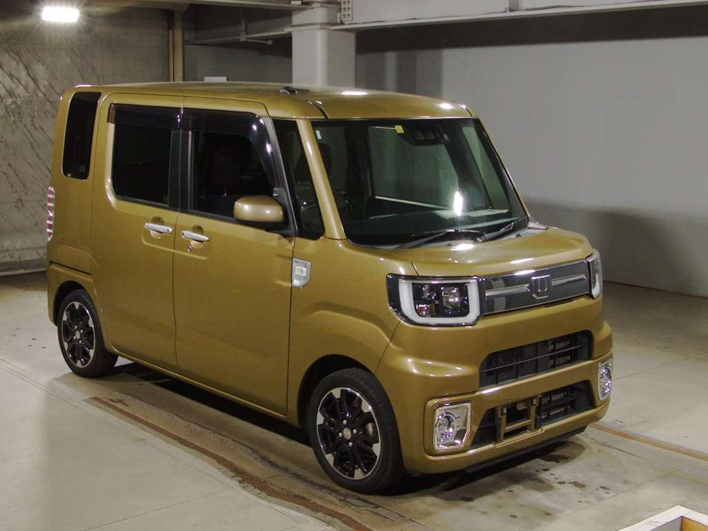 2019 Daihatsu Wake LA700S[2]