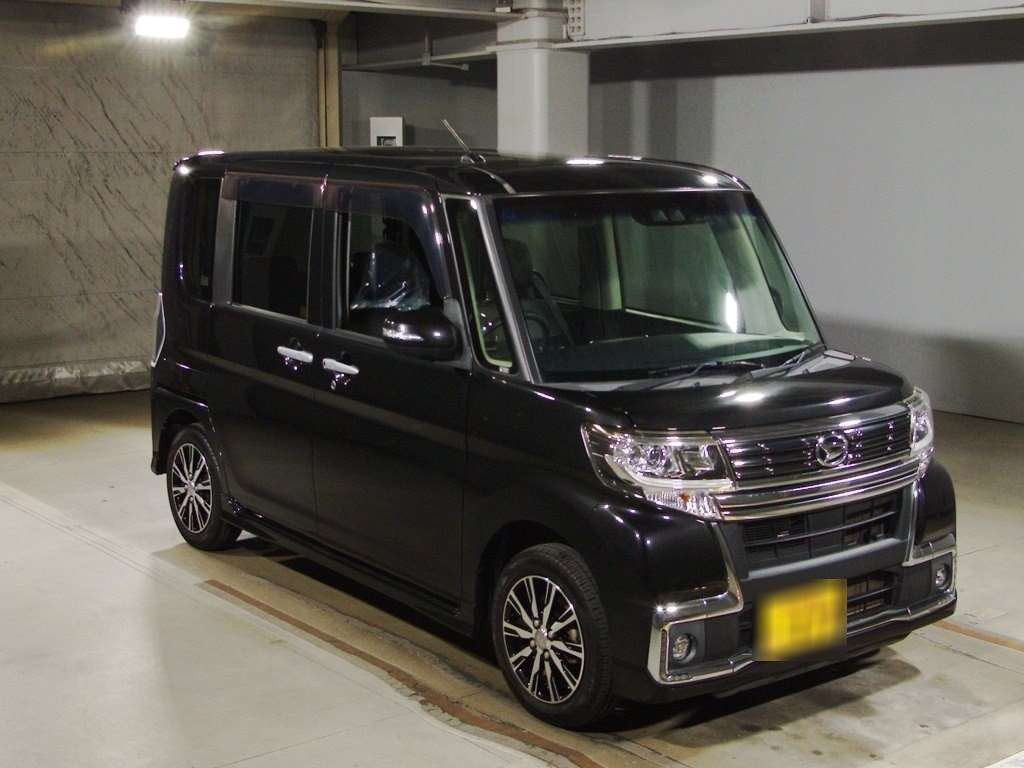 2017 Daihatsu Tanto Custom LA600S[2]