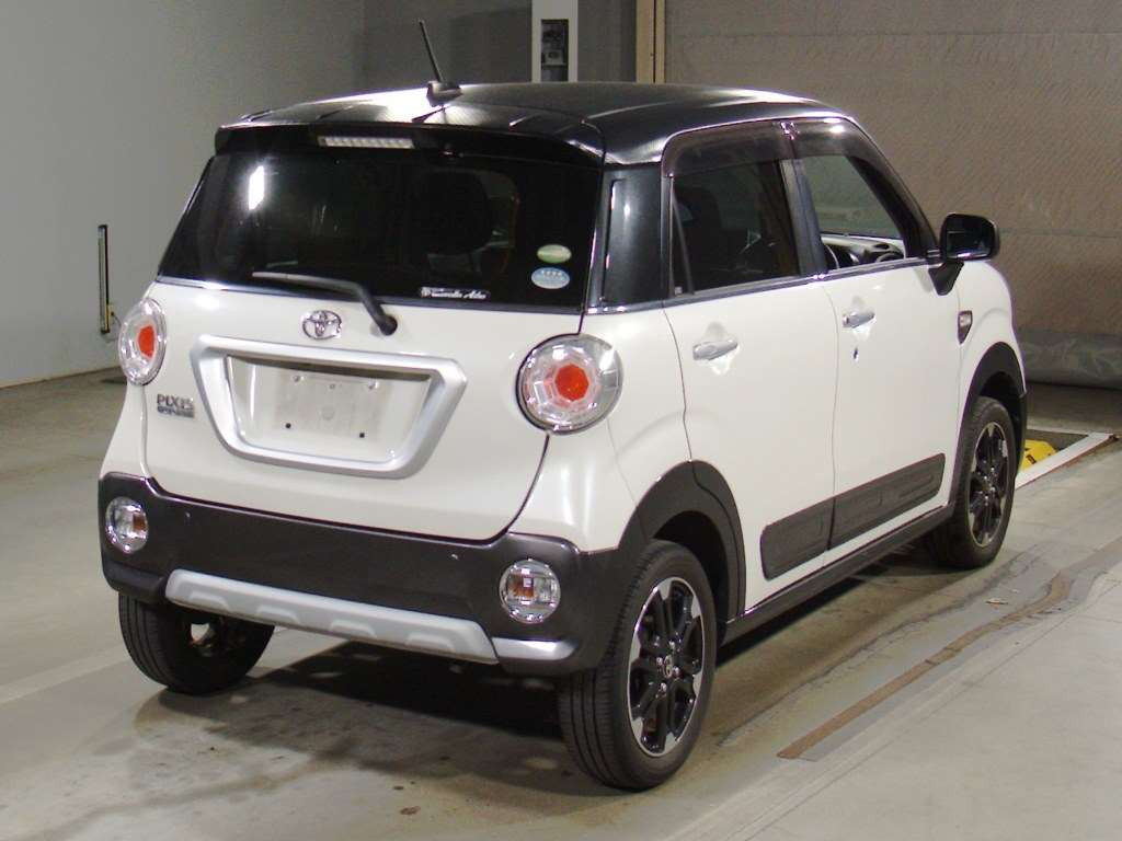 2018 Toyota Pixis Joy LA250A[1]