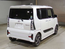 2021 Daihatsu Tanto Custom