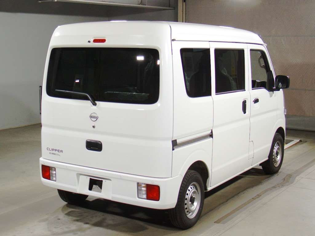 2024 Nissan Clipper Van DR17V[1]