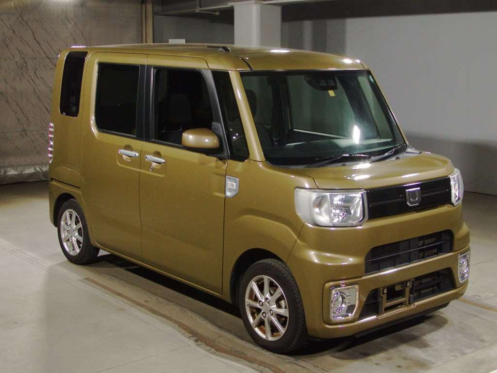 2021 Daihatsu Wake LA700S[2]