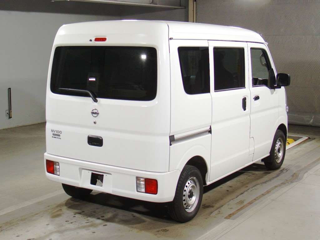 2024 Nissan NV100 Clipper DR17V[1]