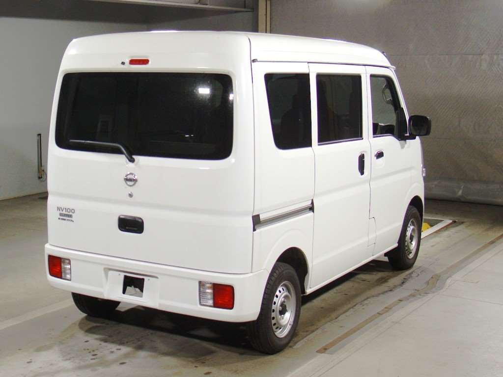 2024 Nissan NV100 Clipper DR17V[1]