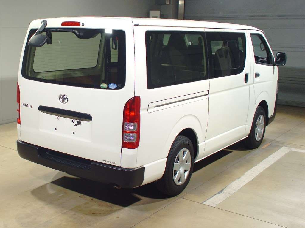 2018 Toyota Hiace Van TRH200V[1]