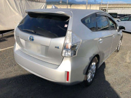 2012 Toyota Prius alpha