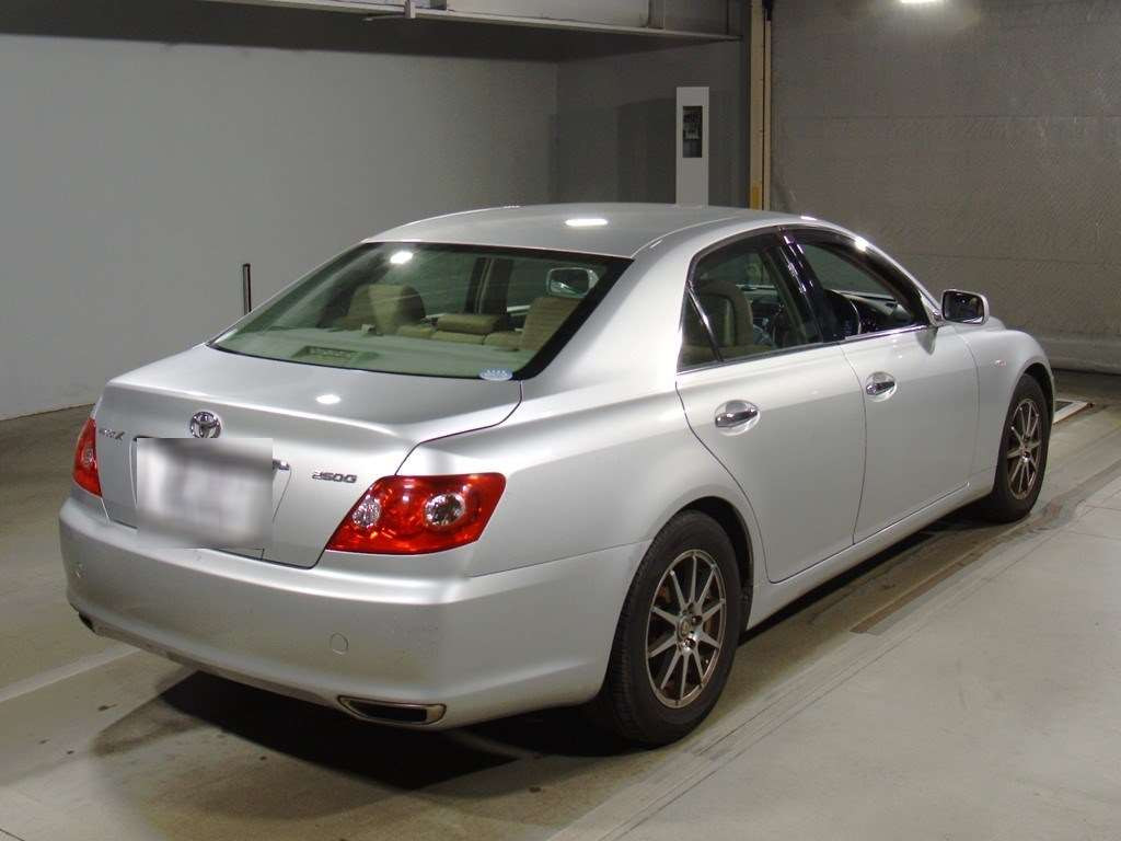 2005 Toyota Mark X GRX120[1]