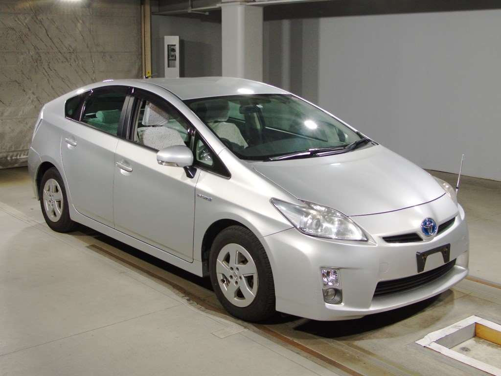 2009 Toyota Prius ZVW30[2]