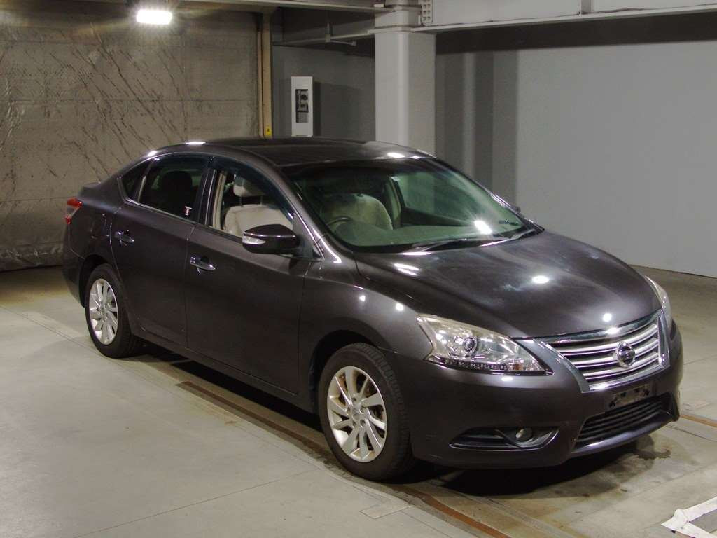 2013 Nissan SYLPHY TB17[2]