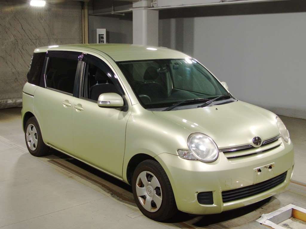 2009 Toyota Sienta NCP81G[2]