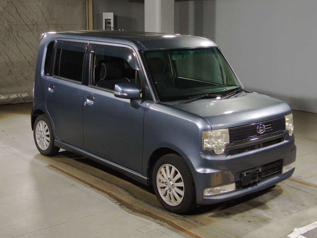 2010 Daihatsu Move Conte Custom L575S[2]