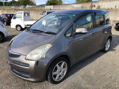 2006 Toyota Ractis