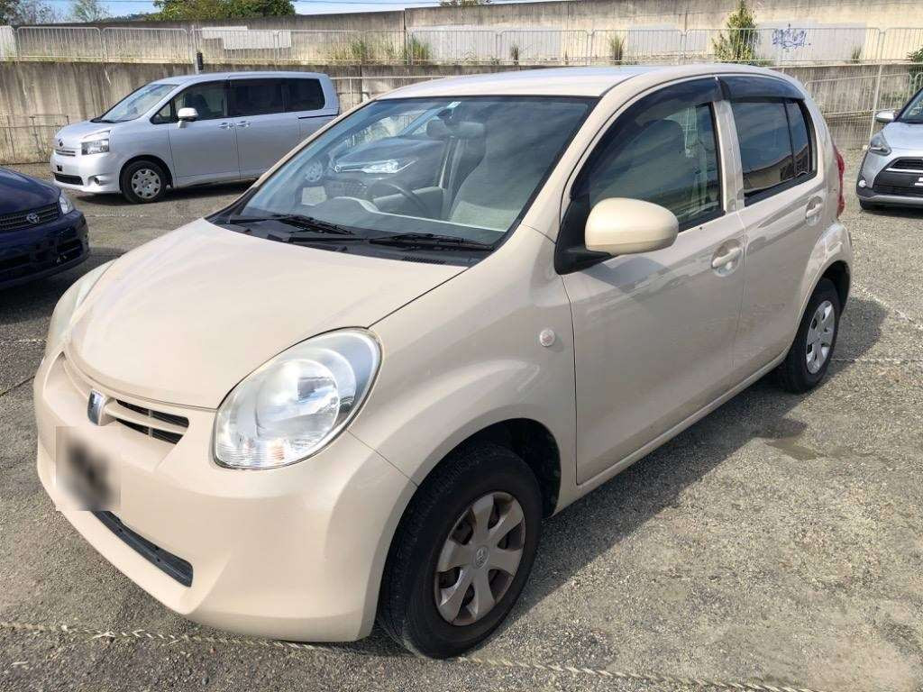 2011 Toyota Passo KGC30[0]