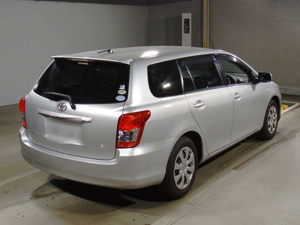 2012 Toyota Corolla Fielder NZE141G[1]