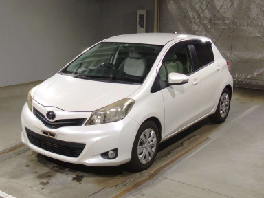 2011 Toyota Vitz