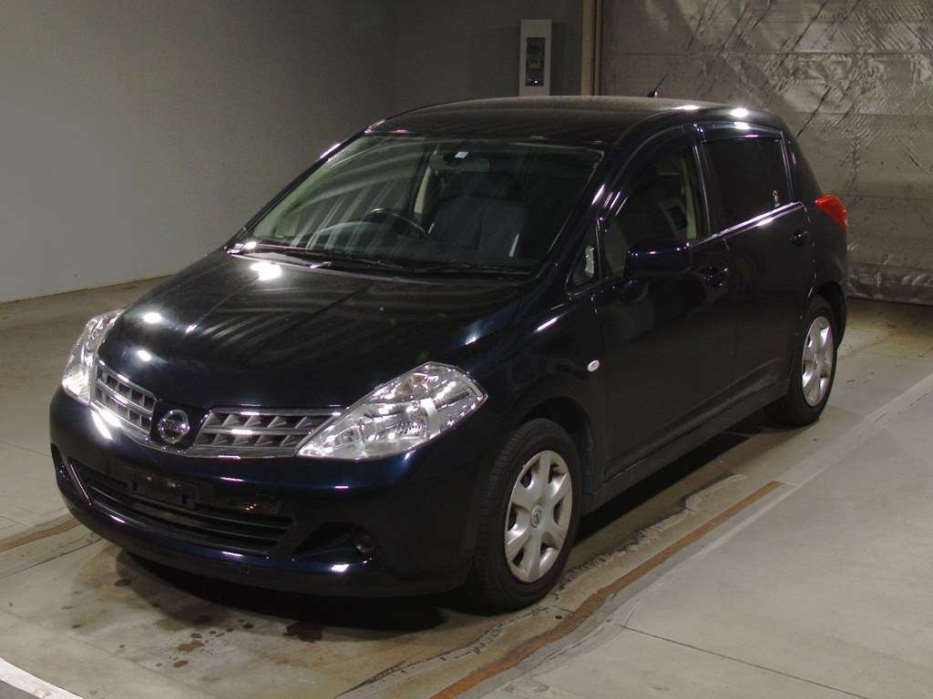 2011 Nissan Tiida C11[0]