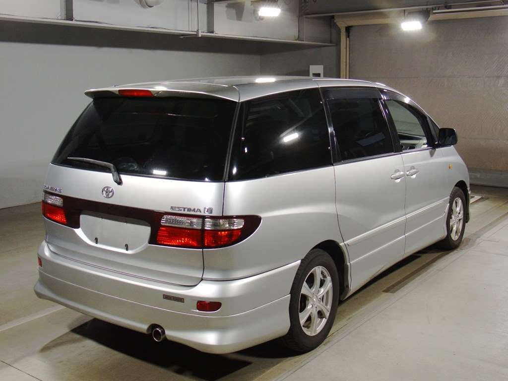 2000 Toyota Estima MCR30W[1]