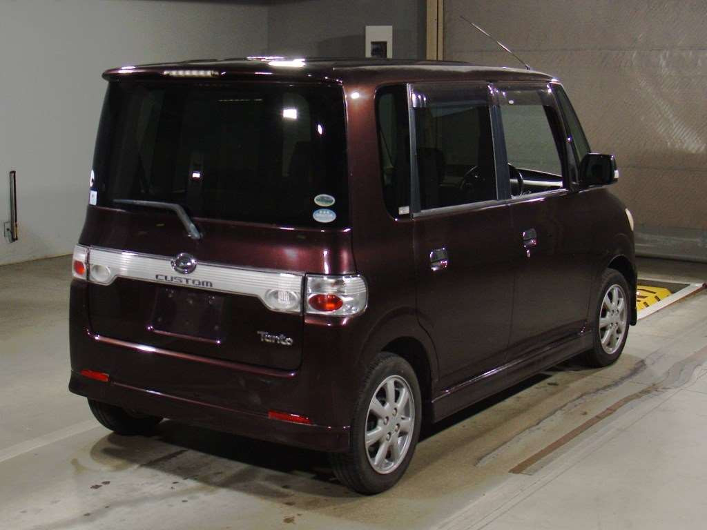 2005 Daihatsu Tanto L350S[1]