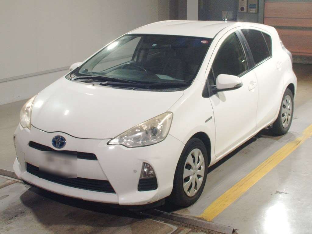 2012 Toyota Aqua NHP10[0]