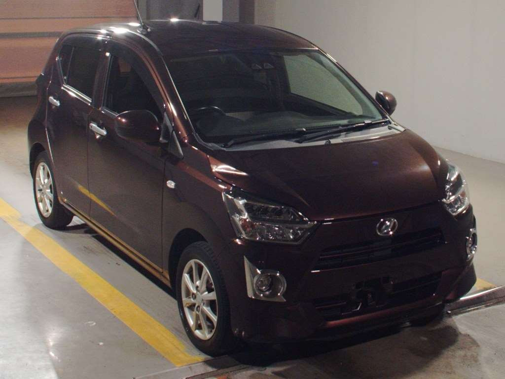 2017 Daihatsu Mira es LA350S[2]