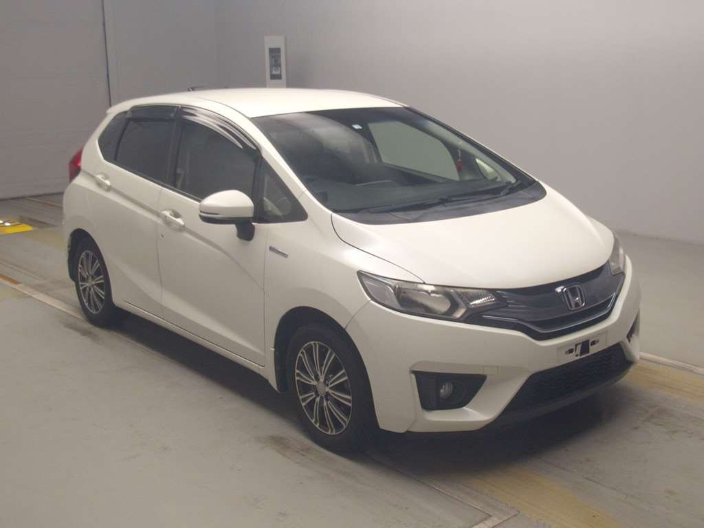 2014 Honda Fit Hybrid GP5[2]