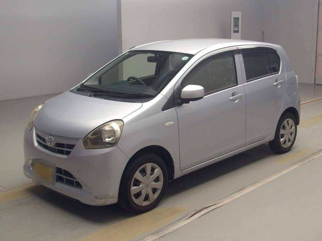 2012 Toyota Pixis Epoch LA300A[0]