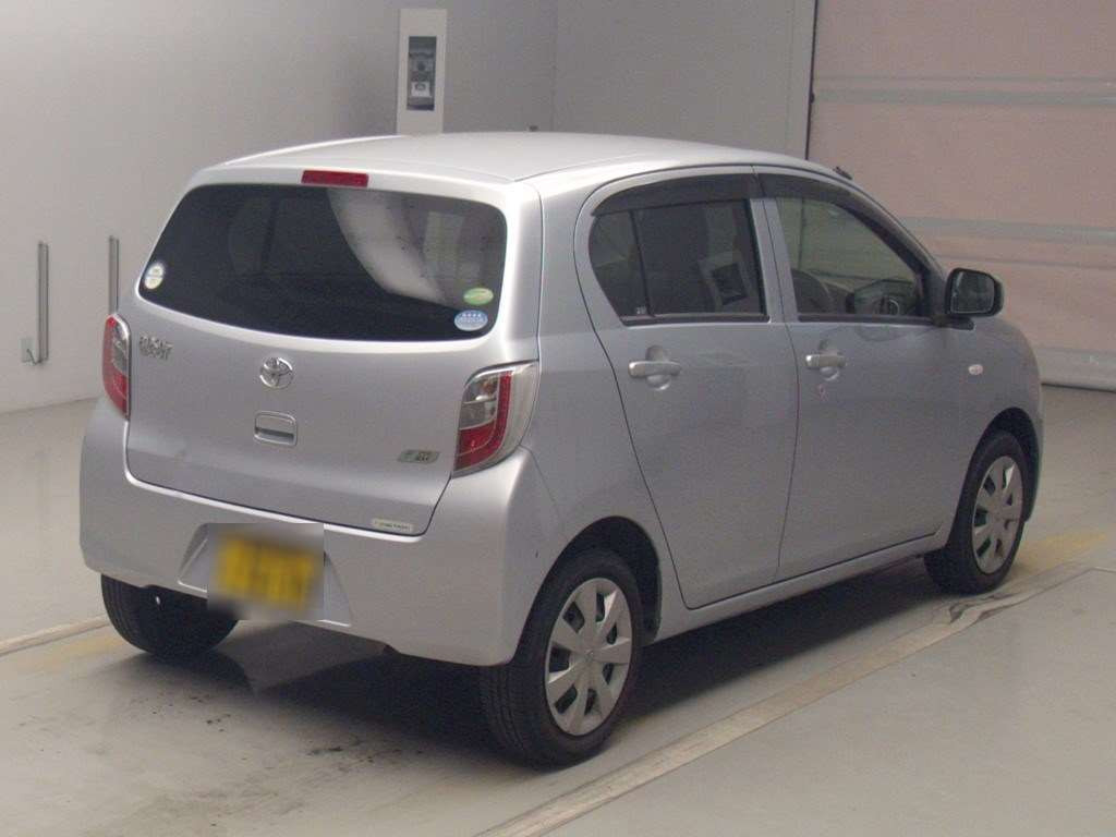 2012 Toyota Pixis Epoch LA300A[1]