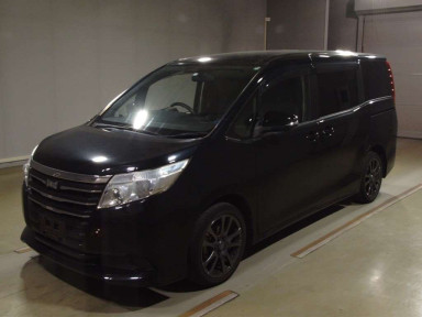 2014 Toyota Noah