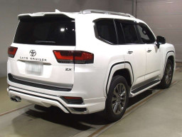 2023 Toyota Land Cruiser