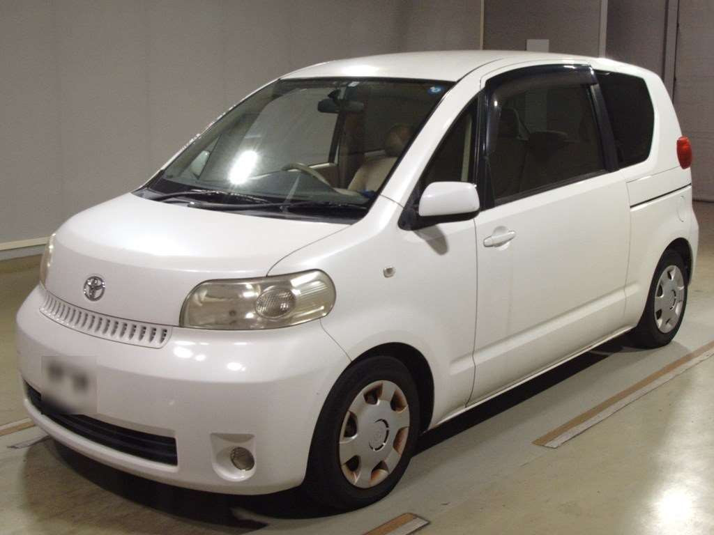 2005 Toyota Porte NNP11[0]