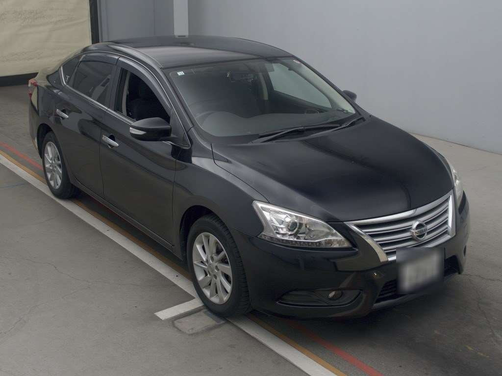 2012 Nissan SYLPHY TB17[2]