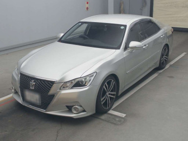 2013 Toyota Crown