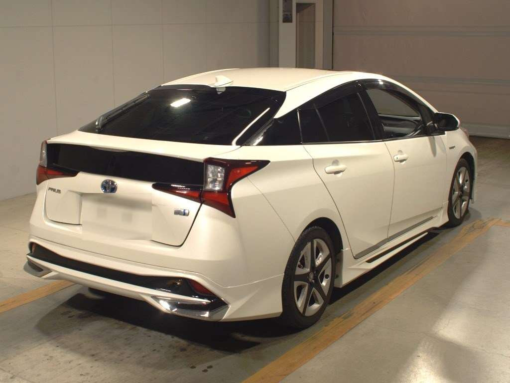 2019 Toyota Prius ZVW51[1]