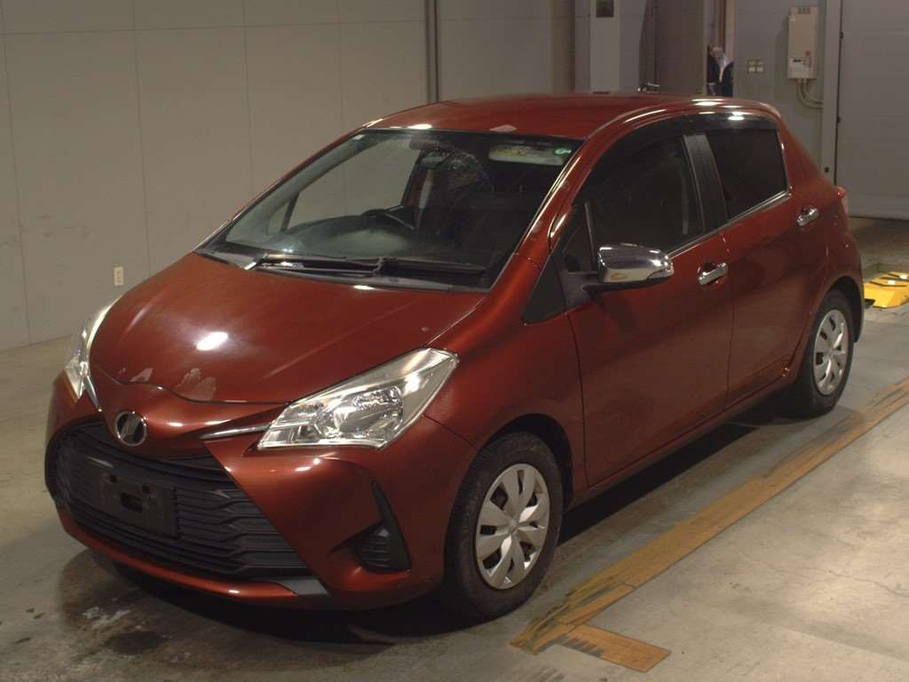 2017 Toyota Vitz NSP130[0]