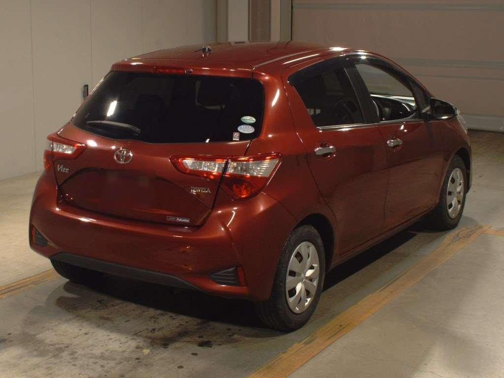 2017 Toyota Vitz NSP130[1]