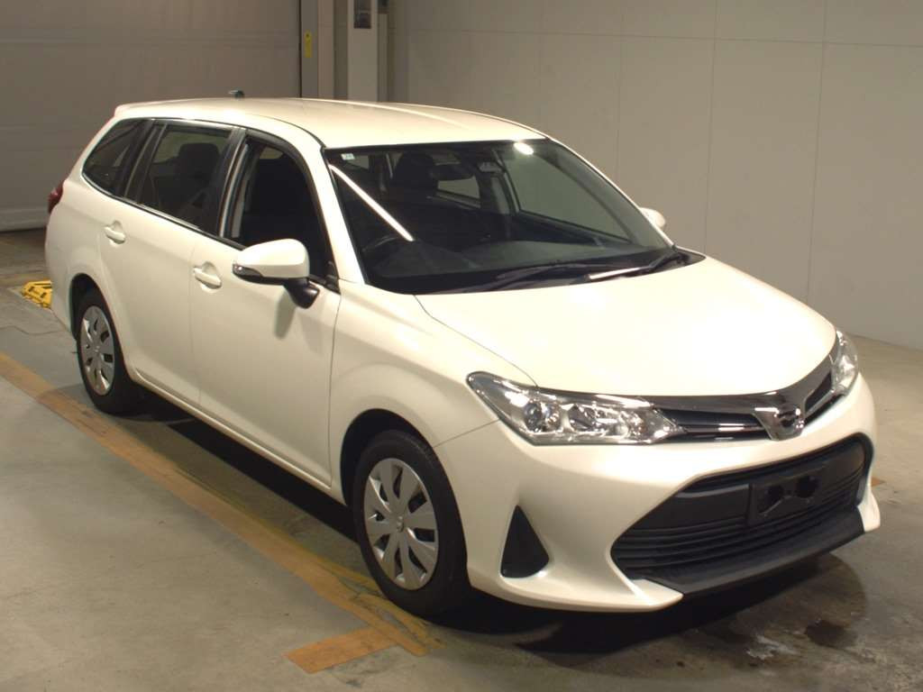 2018 Toyota Corolla Fielder NRE161G[2]